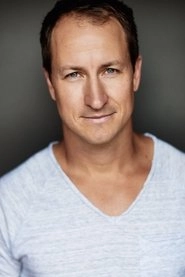 Ảnh diễn viên Simon Mallory